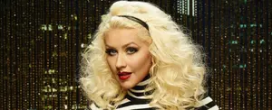 Christina Aguilera se despoja de su ropa para presumir en Instagram