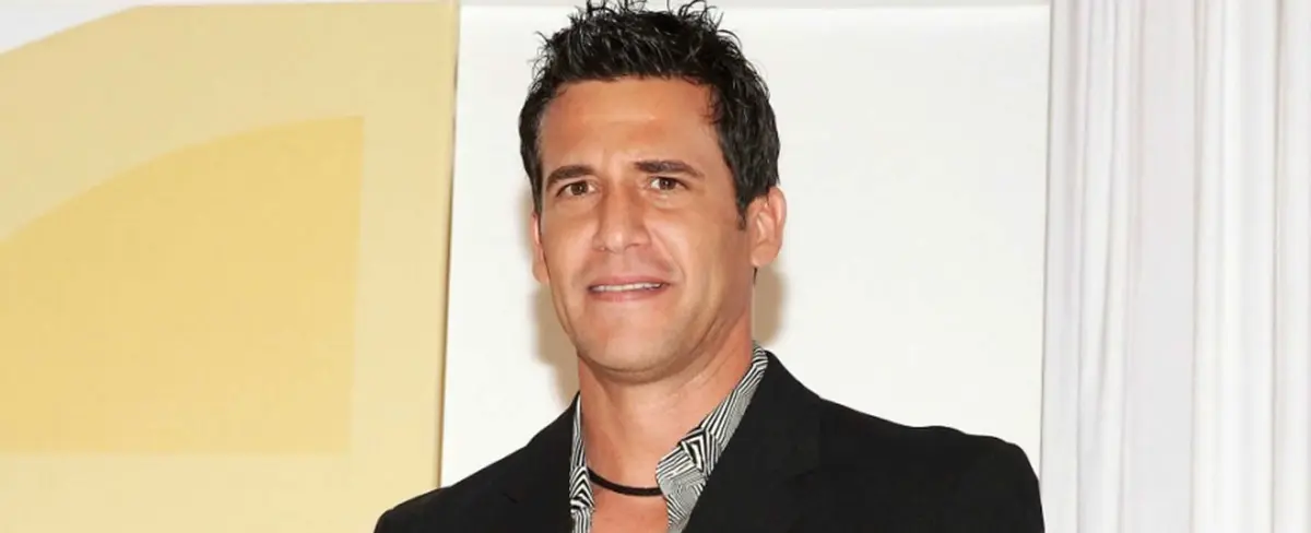 Jorge Aravena presume sus horas de gym sin nada de ropa