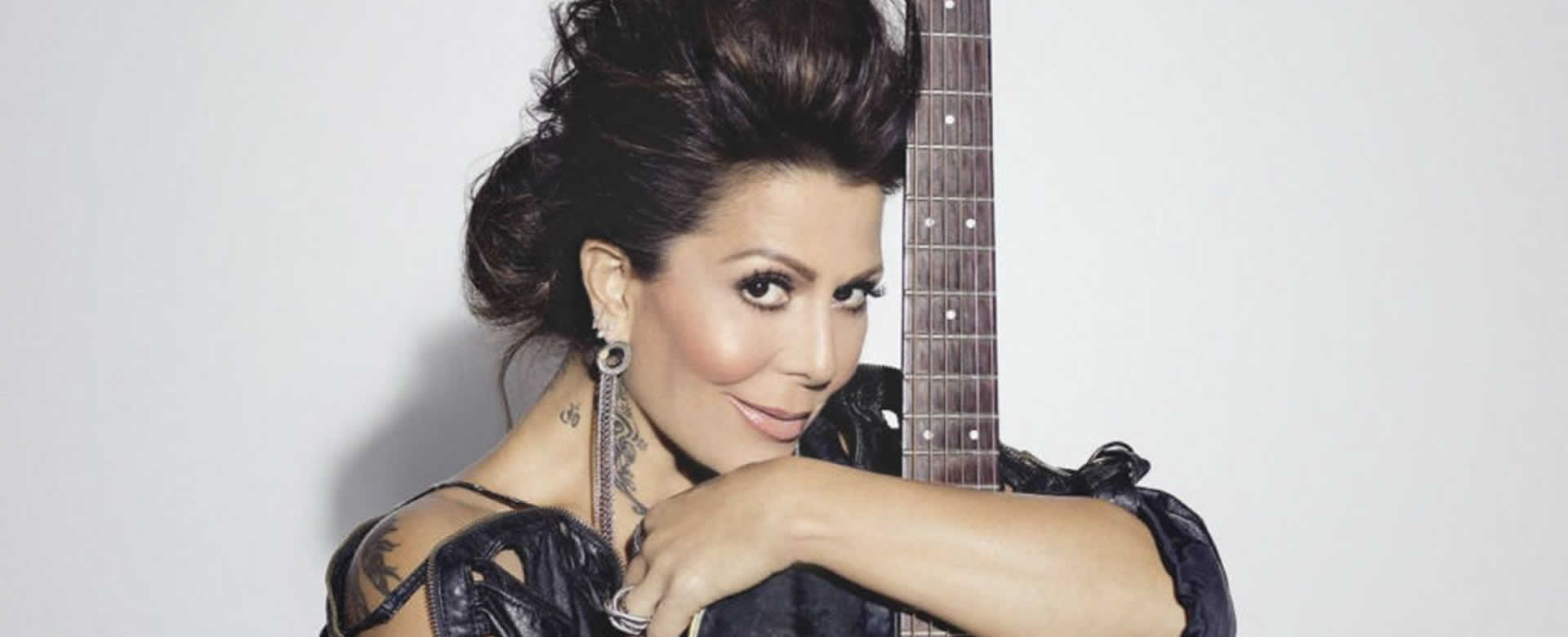 La espectacular figura de Alejandra Guzmán a sus 50 años