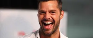 Ricky Martin vuelve a mostrar más de la cuenta en sus ensayos