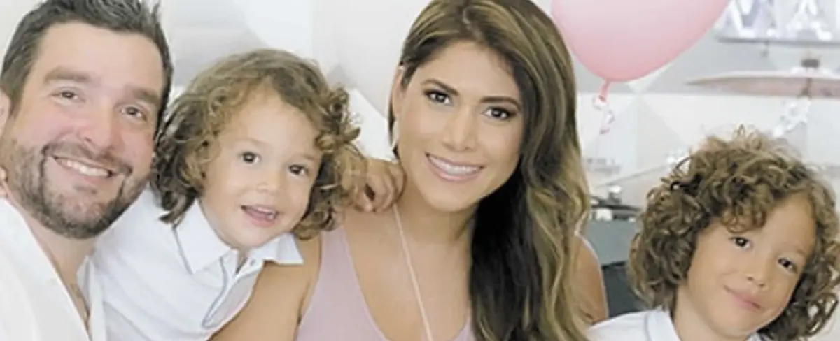 ¿Sharon Amador espera su tercer hijo?