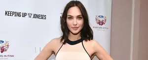 Homenaje de Gal Gadot  a Stephen Hawking causa indignación en las redes