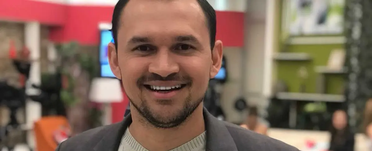 Nieves Martínez, hijo y padre que lucha ante reveses de la vida