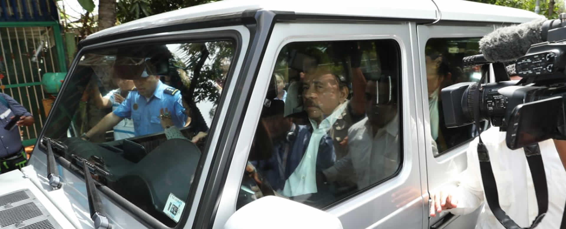 Presidente Daniel Ortega llega al Seminario Nuestra Señora de Fátima para instalación del Diálogo Nacional