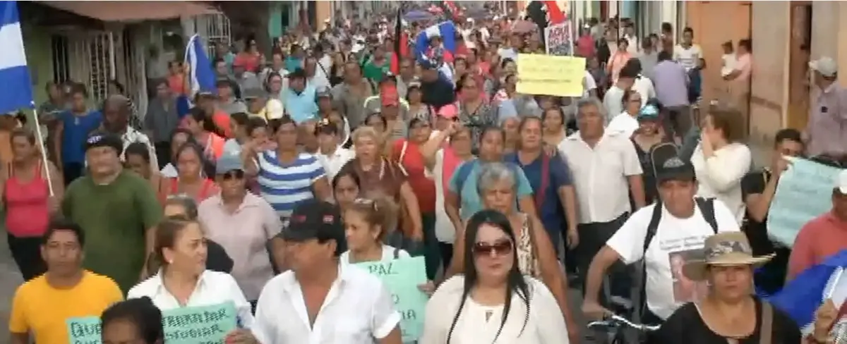 Familias de San Rafael del Sur celebran el Día de la Dignidad Nacional