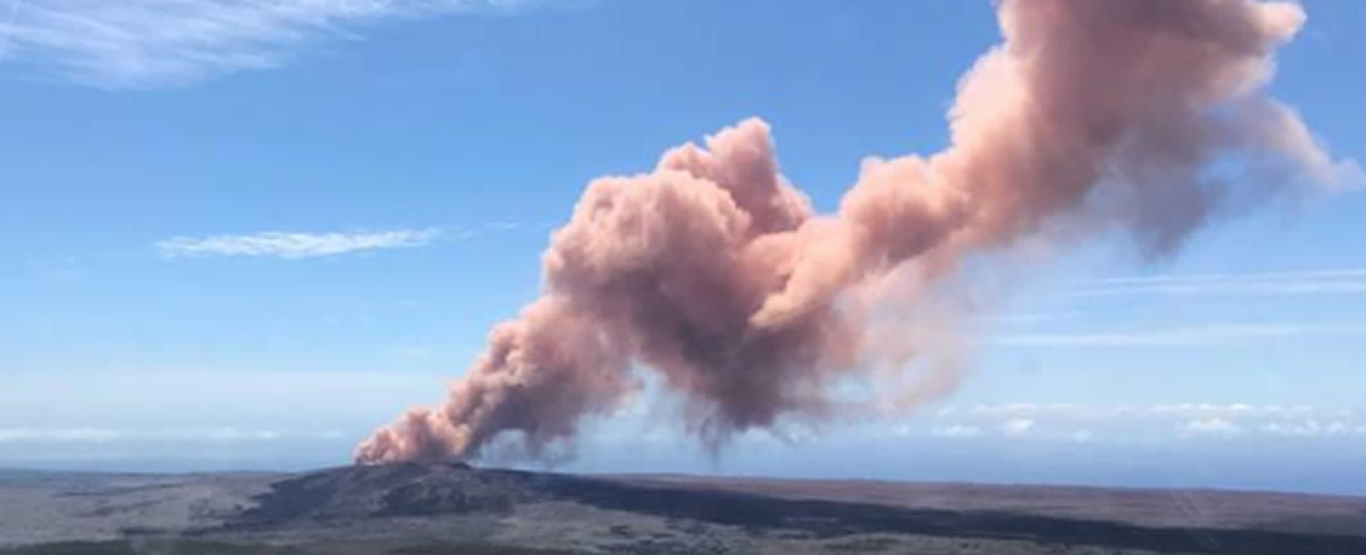 Volcán en erupción en Hawái sufre terremoto de 6.9 grados
