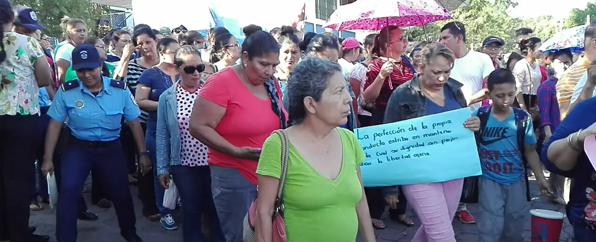 Juigalpa realiza caminata en honor al día de la Dignidad Nacional