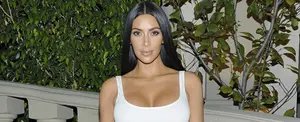 ¿Por qué Kim Kardashian no ríe frecuentemente?
