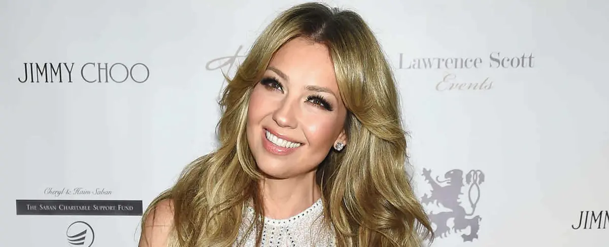 Thalía presume su nueva cabellera rubia platinada