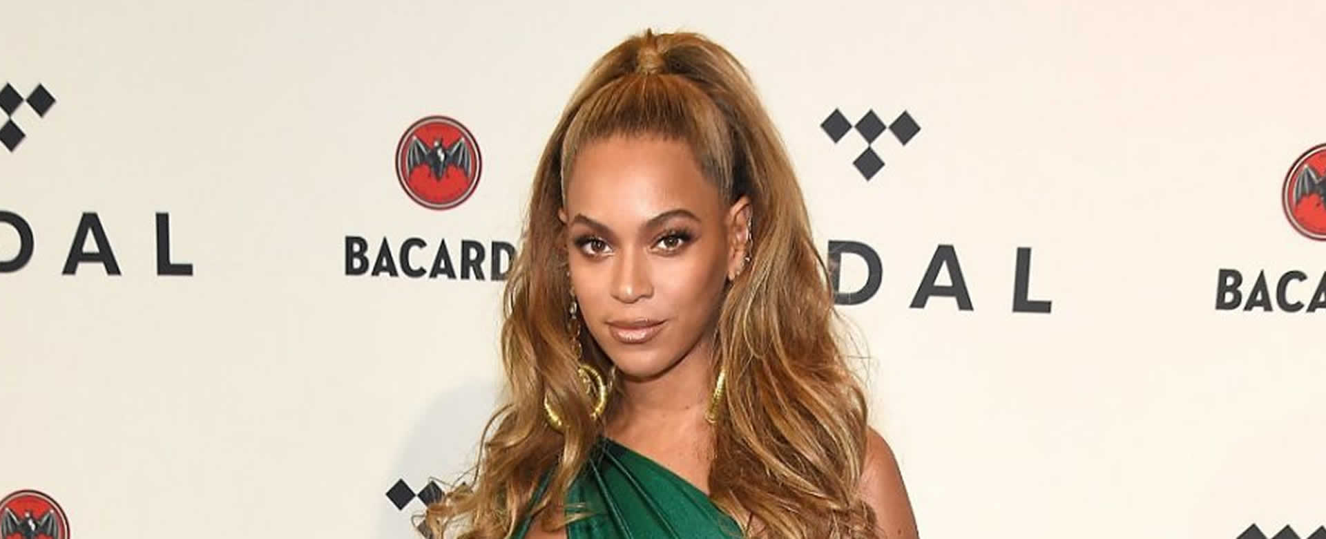 Beyoncé presume a sus mellizos durante su más reciente presentación