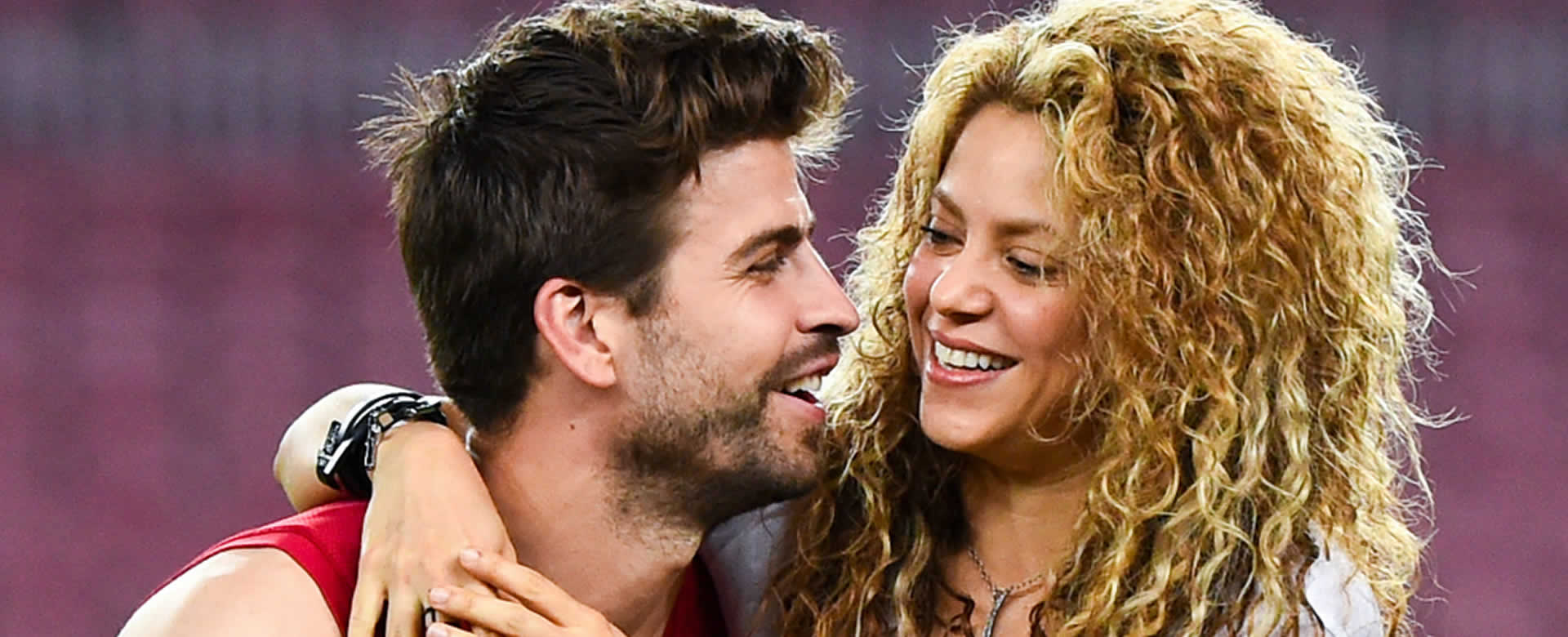 Piqué dedica bello mensaje a Shakira por el inicio de su gira mundial