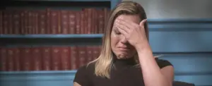 “Él me ponía las manos encima”: Mujer recuerda el abuso sexual que sufrió de un sacerdote cuando era niña