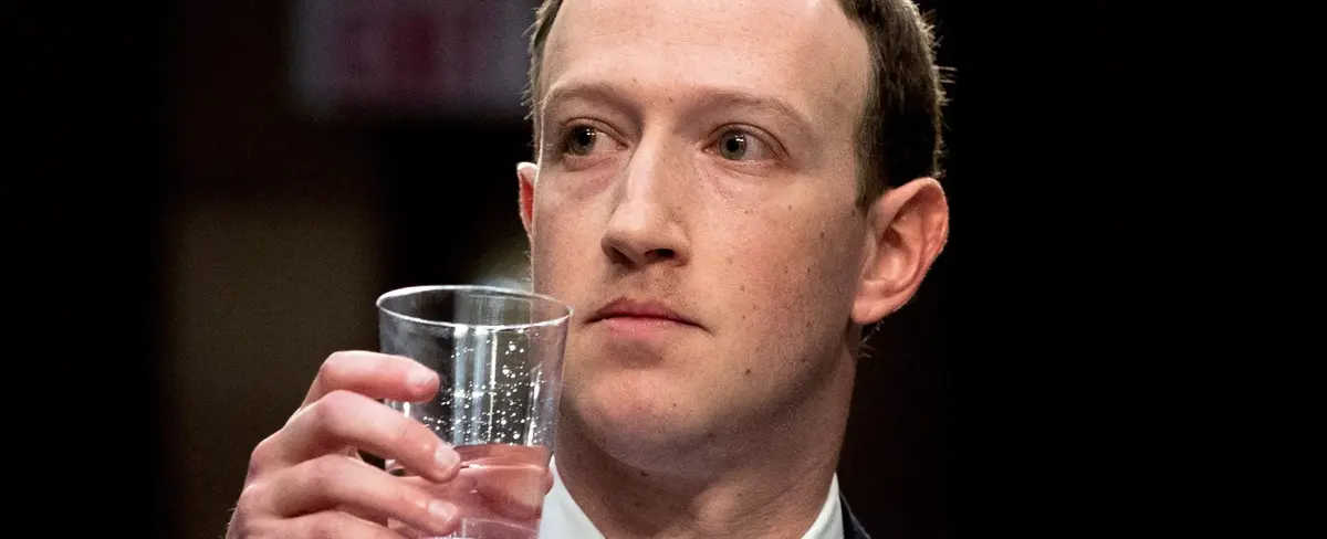 Zuckerberg pierde más de $6 mil millones con las caídas de Facebook, Instagram y WhatsApp