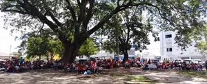 Huelguistas impiden el paso para entrar a uno de los principales aeropuertos de Costa Rica