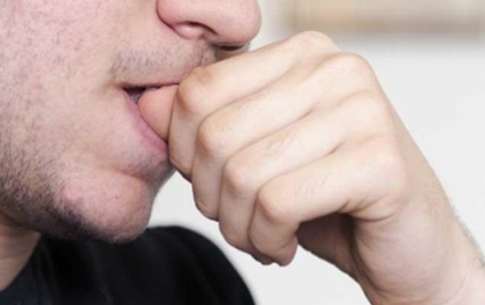 ¿ Sabías que comerse las uñas genera cáncer? 