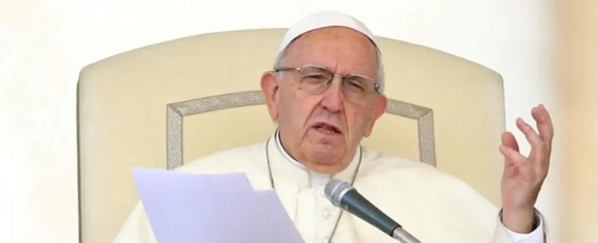 Dos obispos chilenos desisten por denuncias de abuso sexual y el Papa Francisco les acepta su renuncia