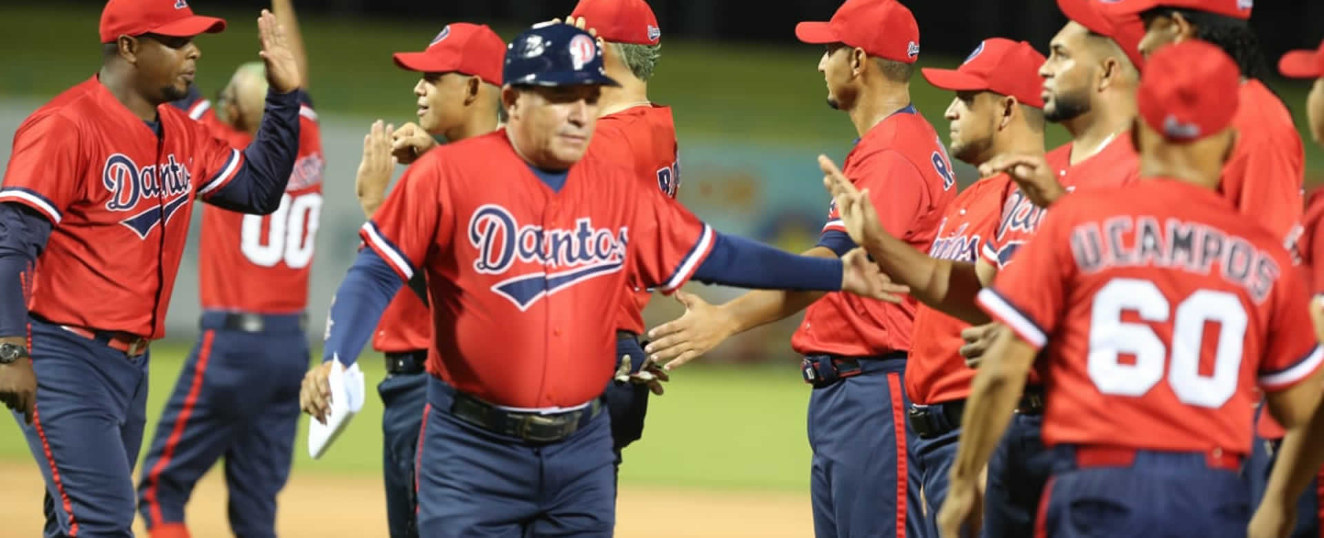 Los Dantos a un paso de coronarse campeón
