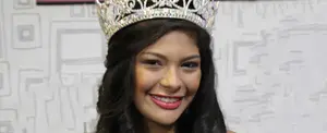 Urge clases de maquillaje y cuido de la piel para ex-concursantes de belleza