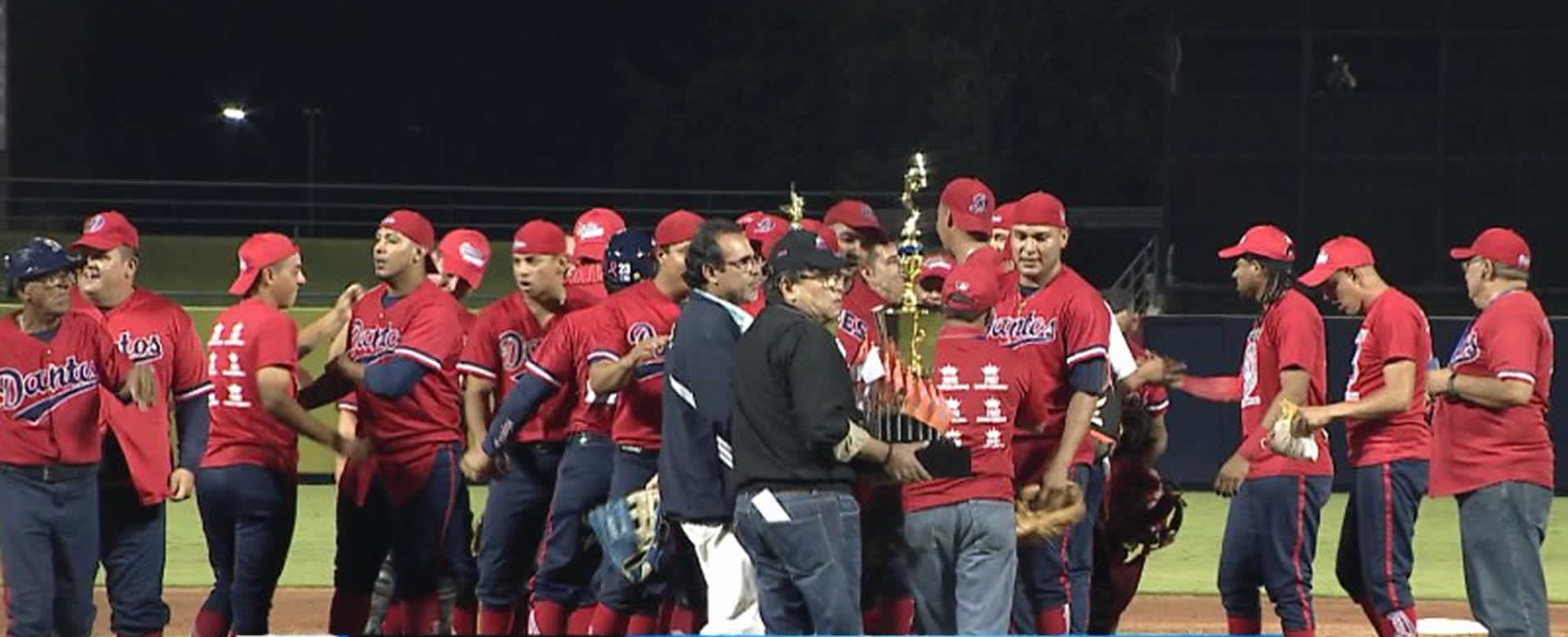 Los Dantos consiguen su sexta corona en el Campeonato Nacional de Béisbol "Germán Pomares"