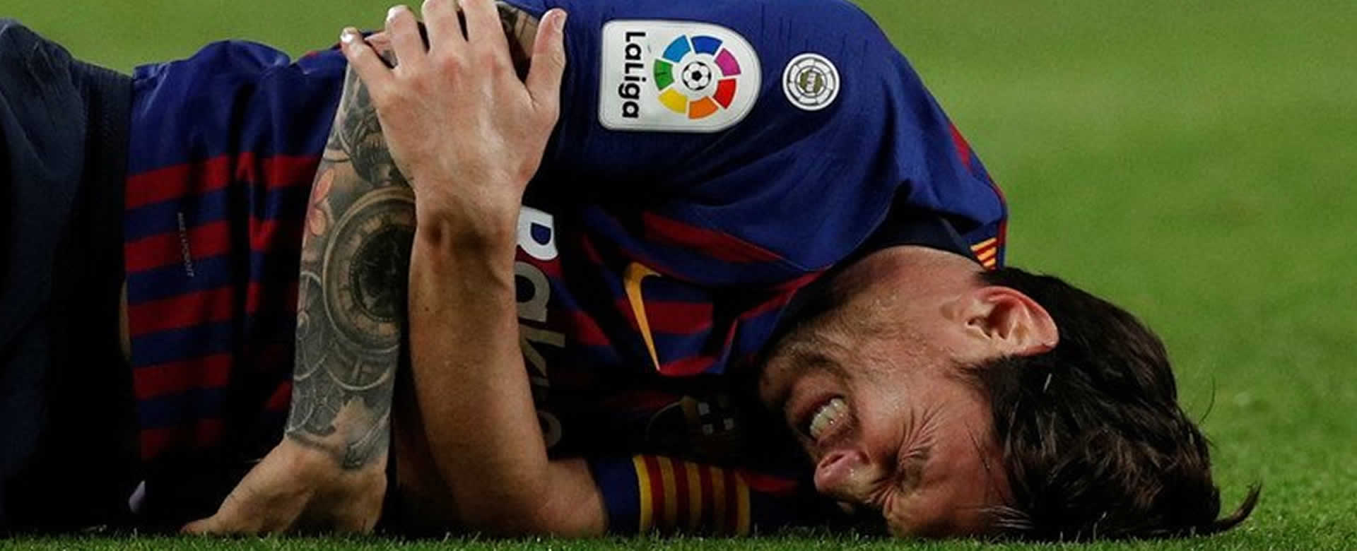 Messi sufre una fuerte lesión en el brazo tras una mala caída