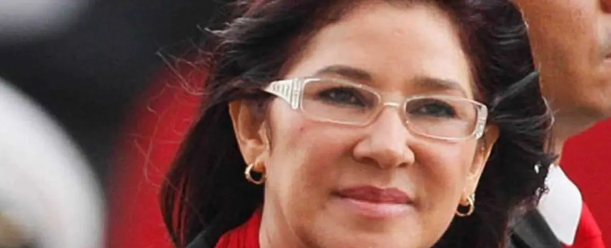 Daniel y Rosario envían felicitaciones a compañera Cilia Flores por su cumpleaños