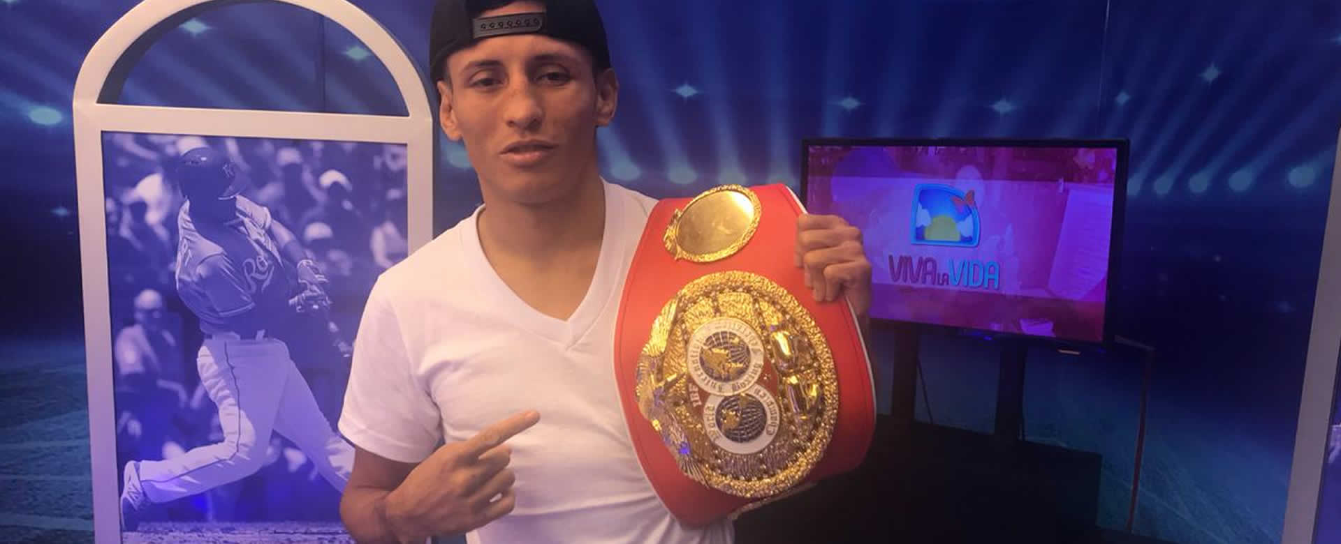 ¡No vas creer lo primero que pidió comer el nuevo campeón mundial en su regreso a Nicaragua!