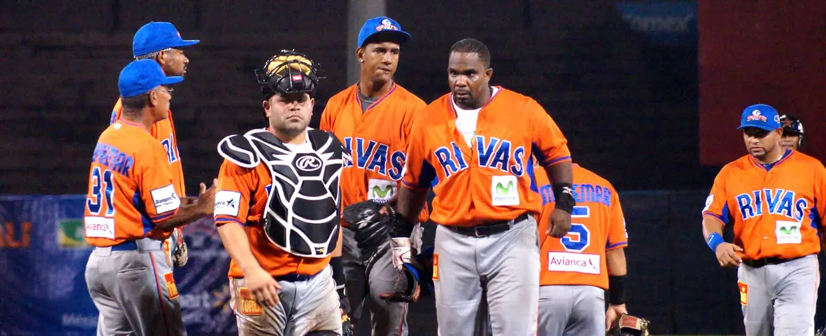 Gigantes de Rivas remontan ofensiva ante los Tigres de Chinandega