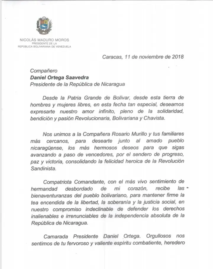 El Presidente Nicolás Maduro se une a las feli