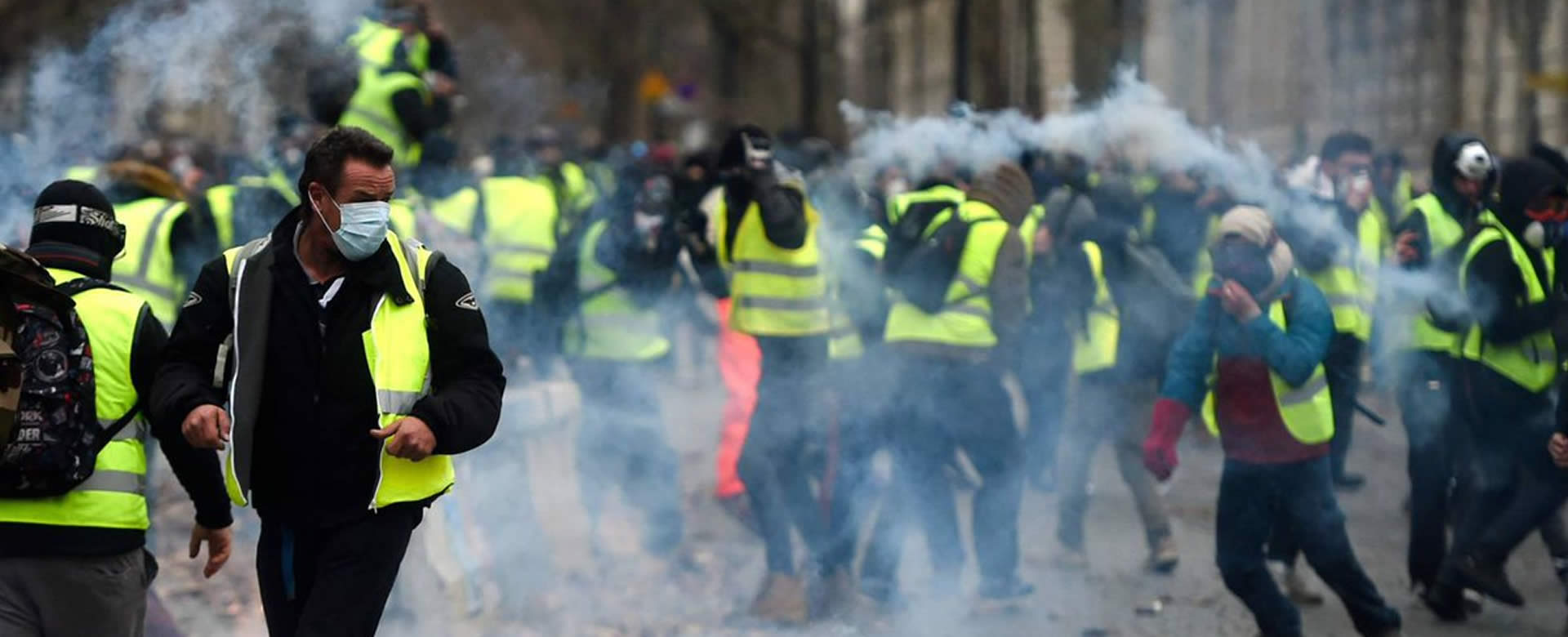 París, por tercer fin de semana consecutivo en protesta, debido al incremento en precios del combustible