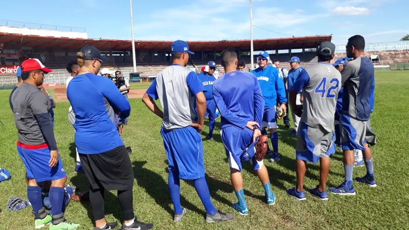 Inician prácticas de Preselección Nacional de Béisbol