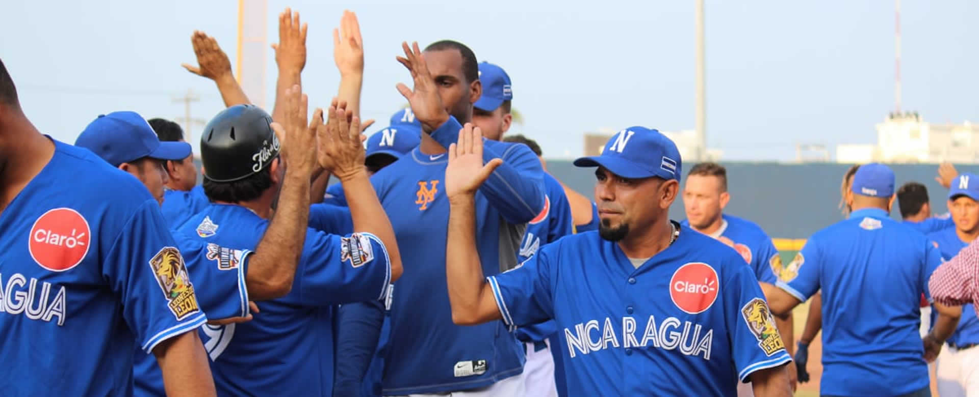 Dos triunfos en un día para avanzar invictos a semifinal