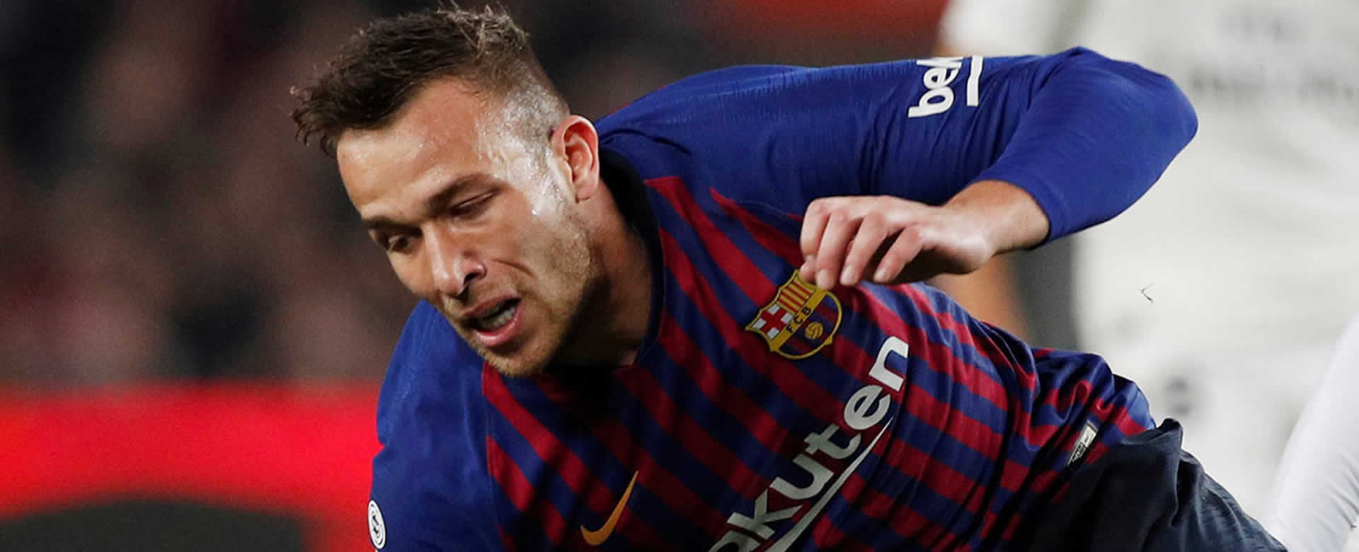 En plena temporada, Barcelona pierde a causa de una lesión al brasileño Arthur Melo