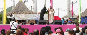 Recrean vida, pasión y muerte de Jesús en el Puerto Salvador Allende
