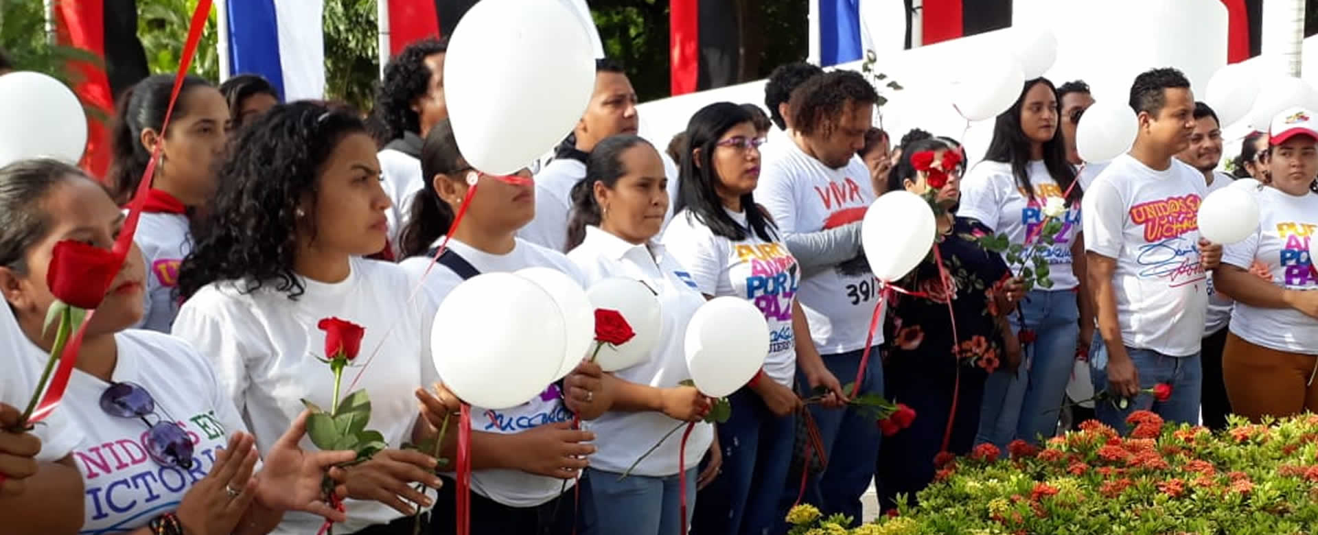 Una flor para el Comandante Tomás a 7 años del tránsito a la inmortalidad