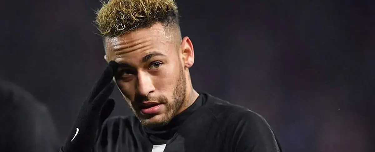 Paris Saint-Germain | Neymar Jr pierde la cordura y propina puñetazo a aficionado