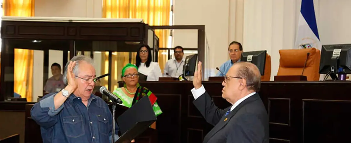 Asamblea Nacional elige al nuevo Súper Intendente de Bancos