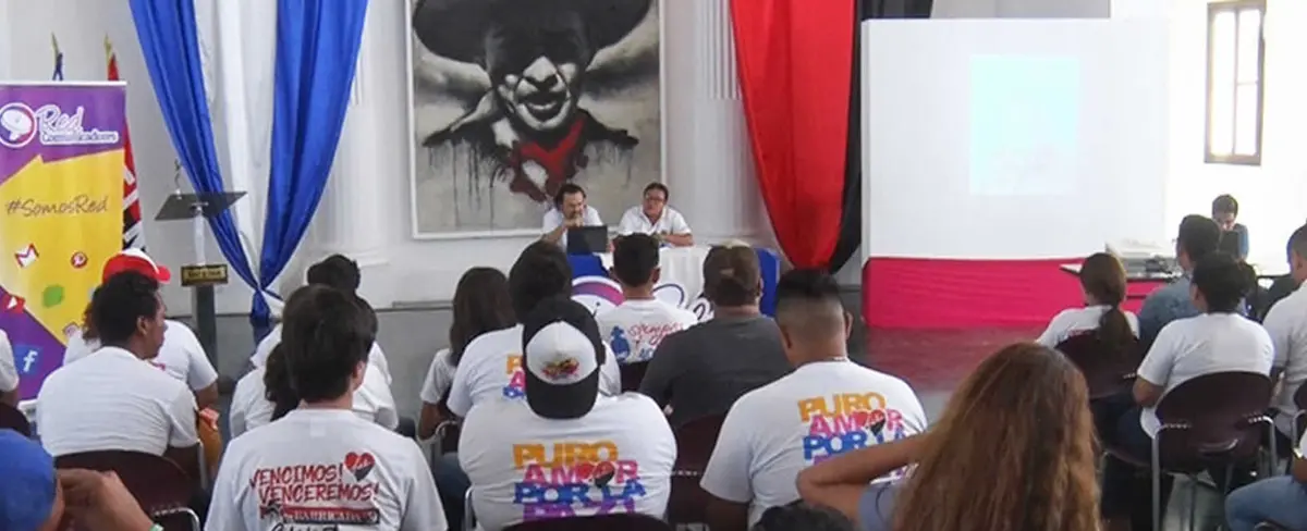Jóvenes conocen más del legado y obras de Tomas Borge