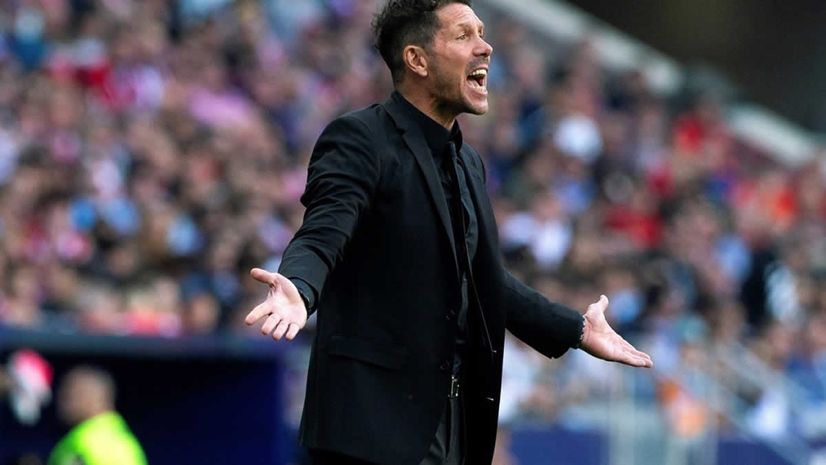Simeone defiende a Messi: "Uno que no corra se puede compensar, si tres no corren, pierdes el partido"