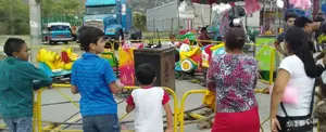 Familias de Jinotega disfrutan de juegos mecánicos