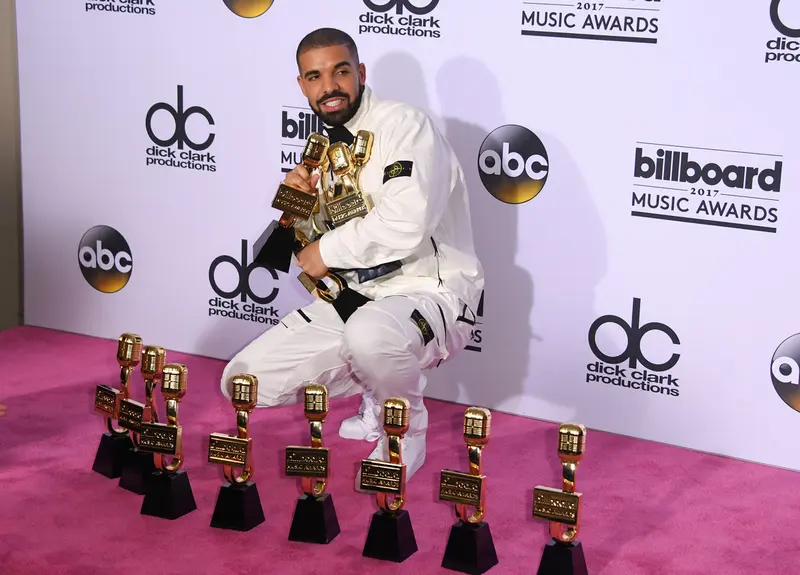 Drake se quedó con las categorías más importante en la entrega de los Billboard Music Awards