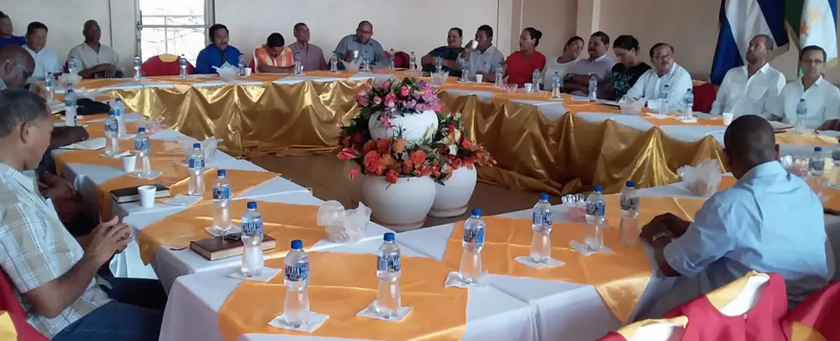 Autoridades sostienen primer acercamiento con Iglesias del Caribe Sur