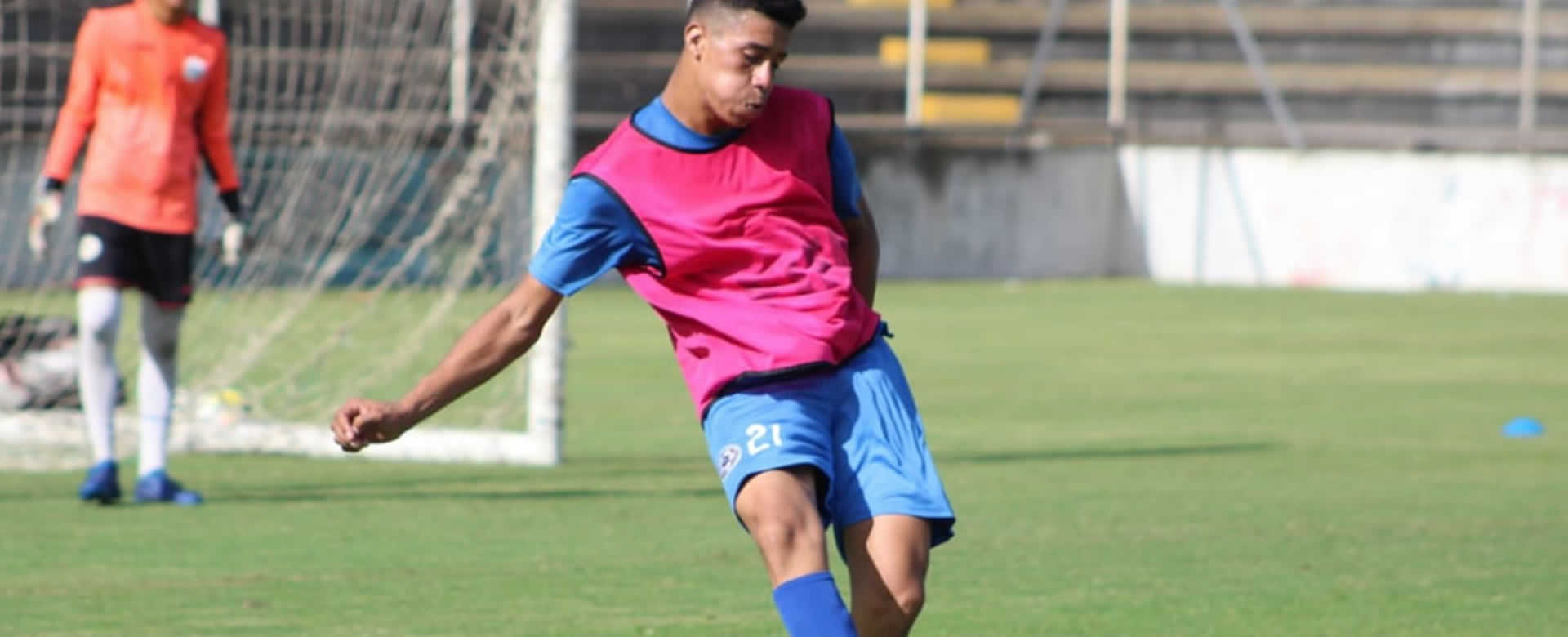 Copa Oro: Árbitro guatemalteco asistirá partido de Nicaragua vs Haití