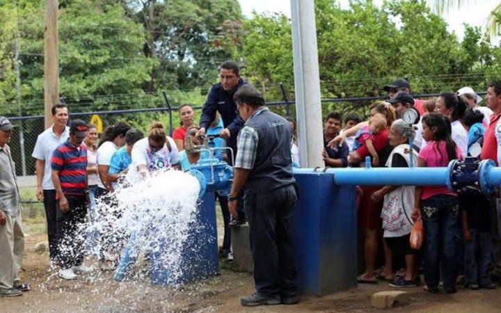 ENACAL seguirá invirtiendo en proyectos de agua potable en Nicaragua