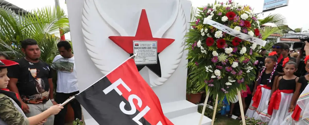 Honran la memoria del Héroe de la Paz, Francisco Aráuz Pineda