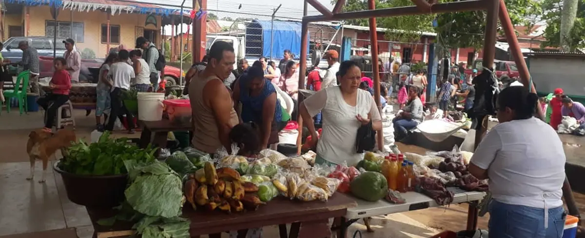 Feria con amor a Nicaragua dinamiza comercio en La Libertad