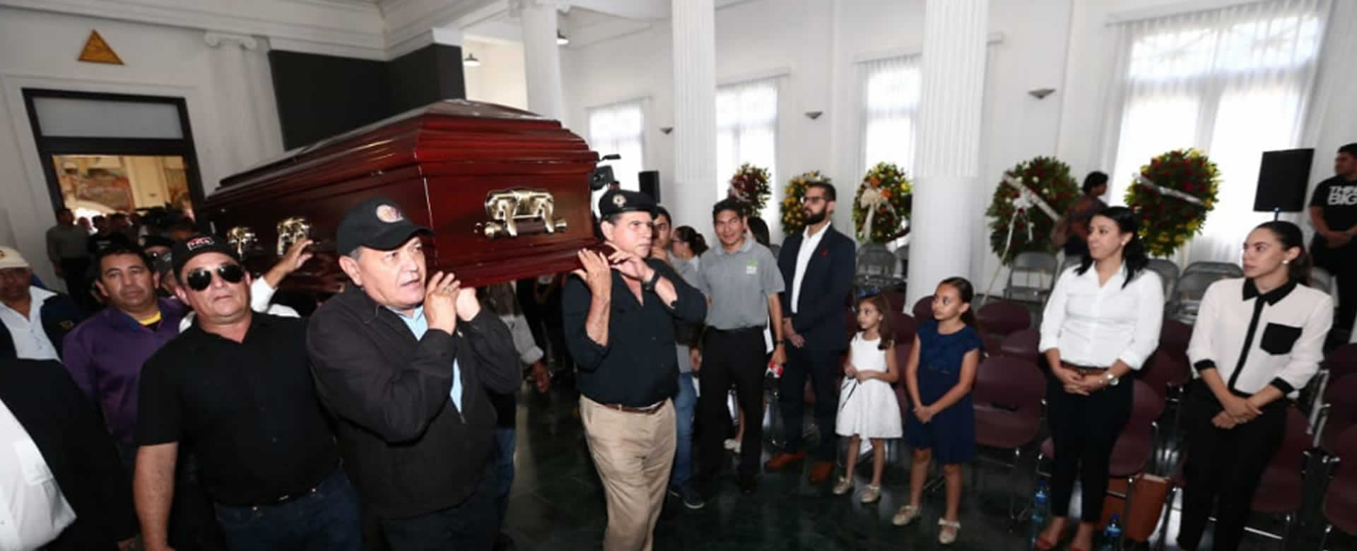 Militancia sandinista da el último adiós al Comandante Guerrillero Raúl Venerio