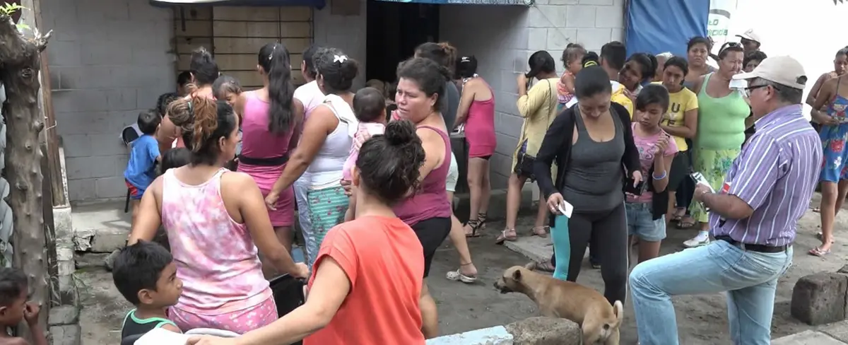 Managua: Clínica móvil del MINSA brinda atención médica a familias de Villa Guadalupe