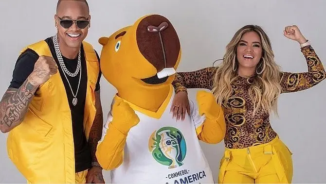 Karol G cantará la canción oficial de la Copa América Brasil 2019