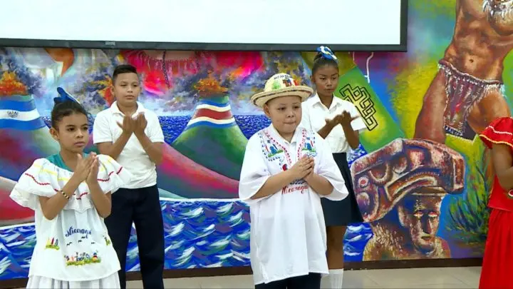 Colegios de Managua conmemoran el 60 aniversario de la lucha estudiantil