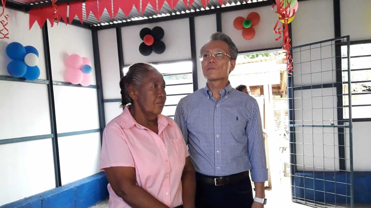 Entregan más de 100 viviendas a las familias del barrio 22 de Enero en Managua